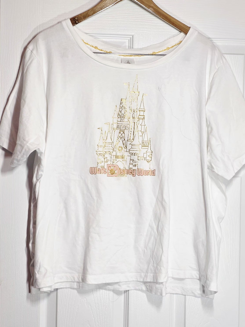 WALT DISNEY WORLD White Short Sleeve T-Shirt w/ Gold Foil Castle Outline Sz 3X